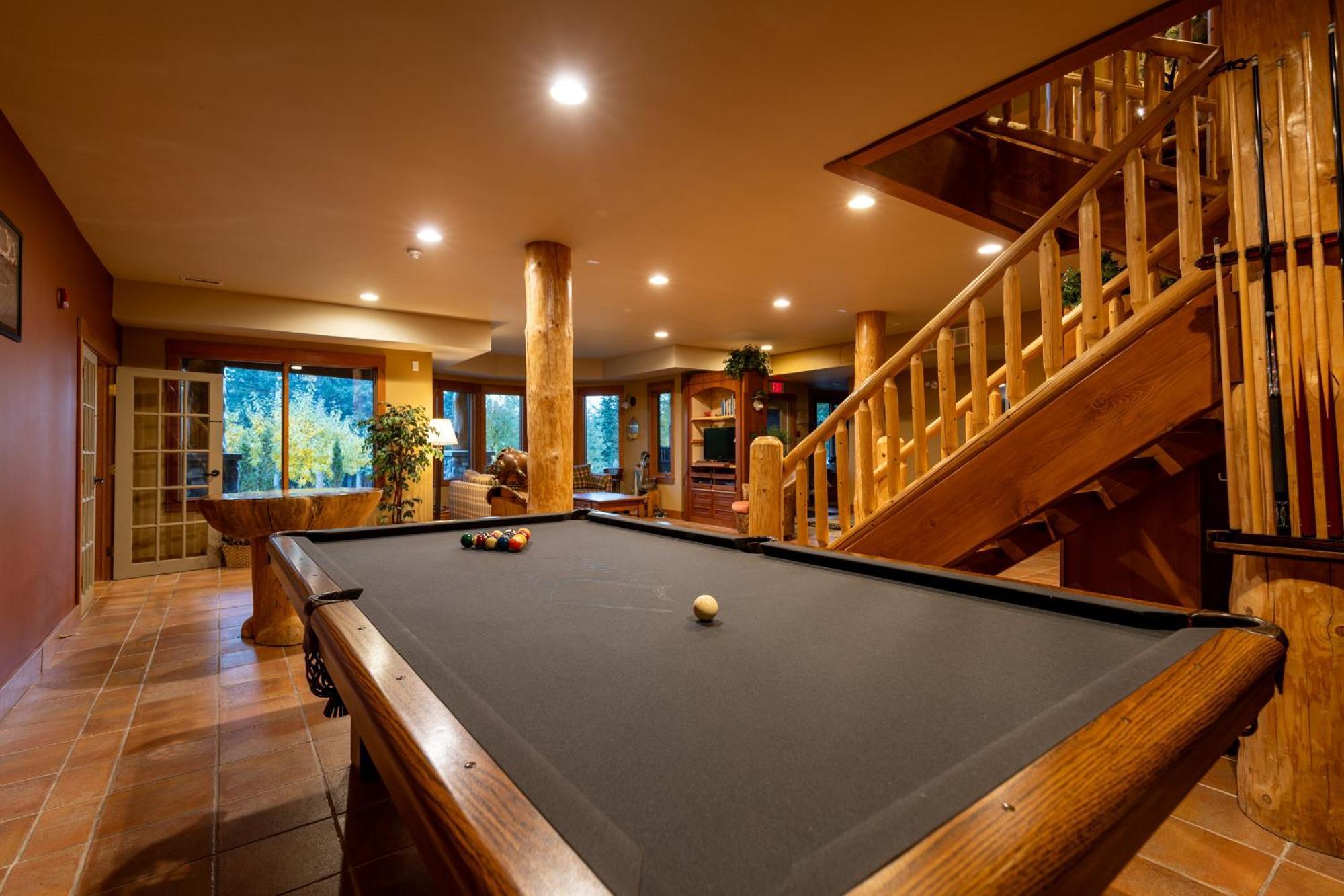 Vagabond Lodge At Kicking Horse Golden Buitenkant foto